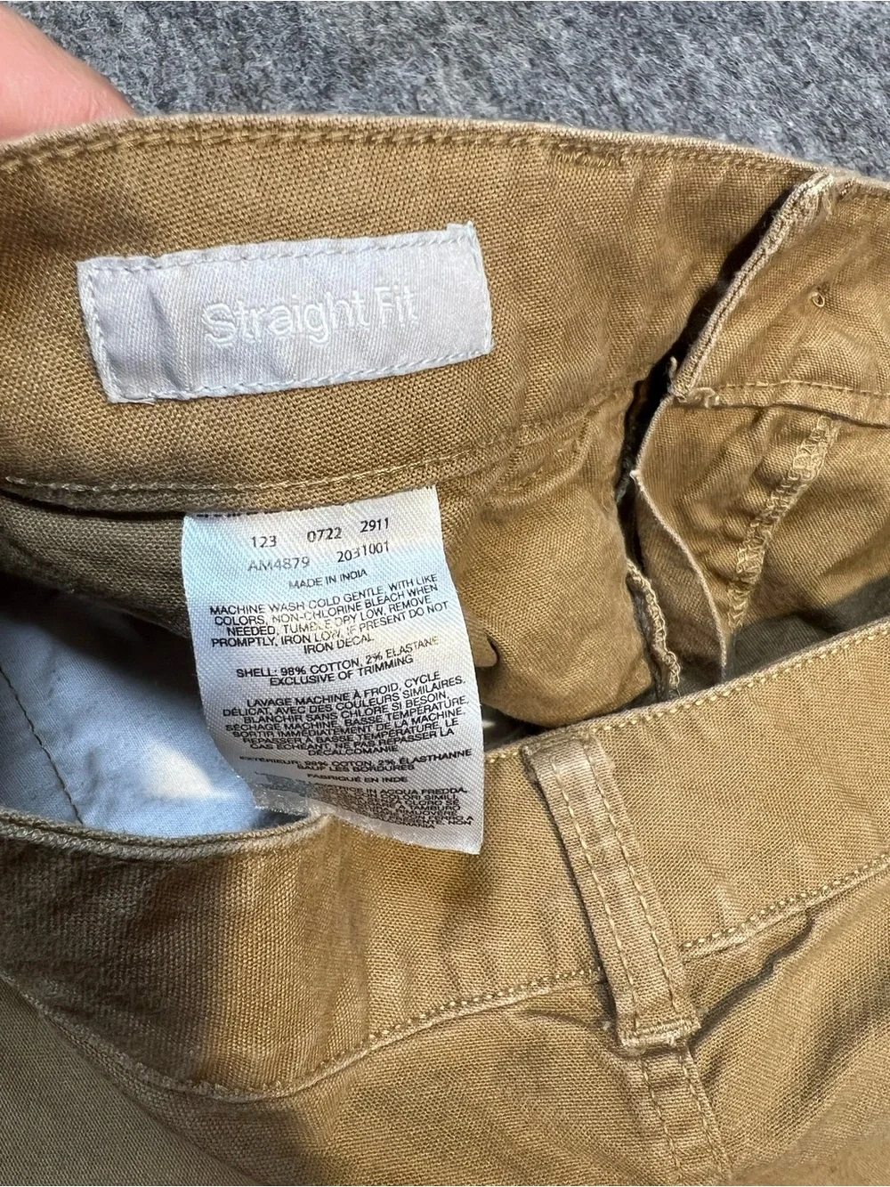 columbia shorts size 28 waist  straight fit 9 inch inseam hiking outdoors men’s